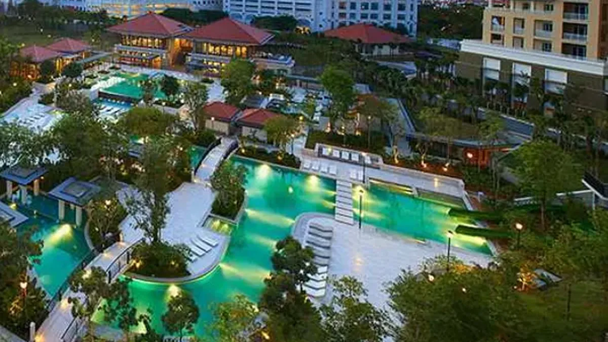 Landscaped water facilities at Quayside